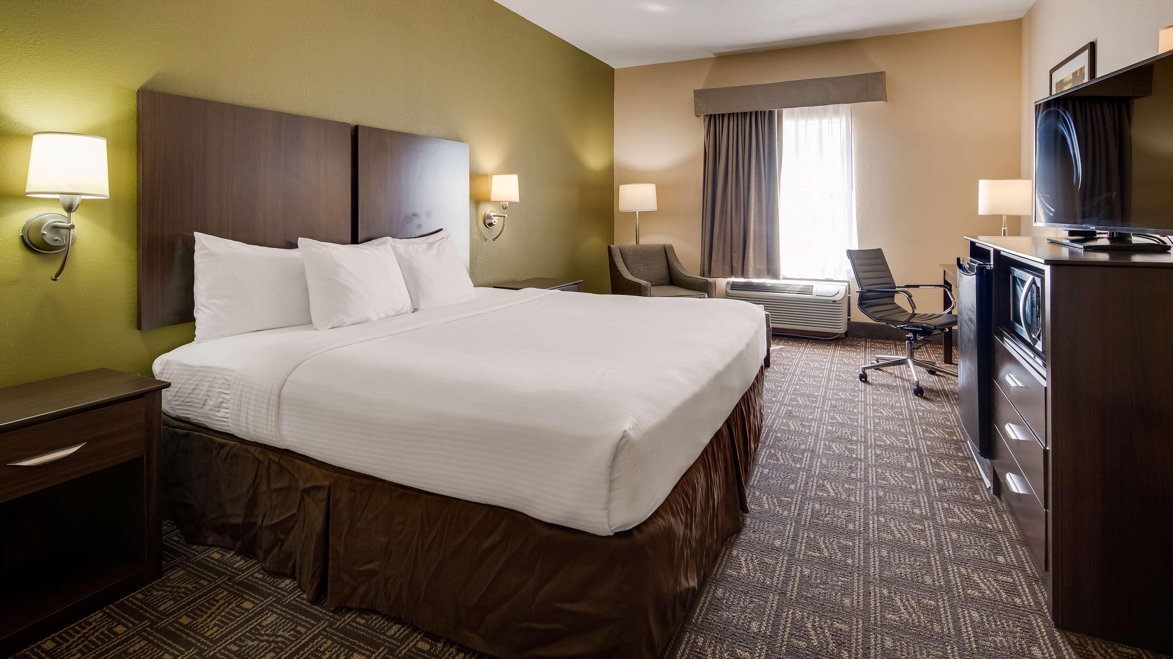 Best Western Rayne Inn Zewnętrze zdjęcie