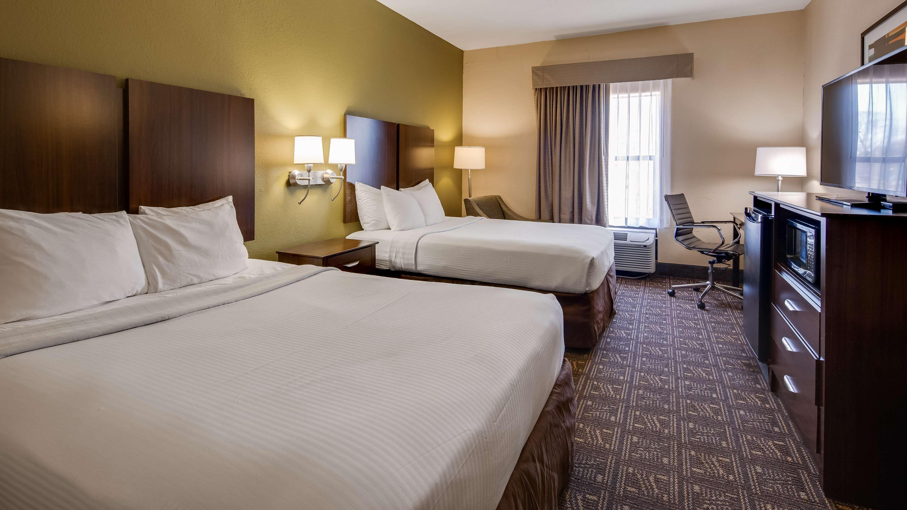 Best Western Rayne Inn Zewnętrze zdjęcie