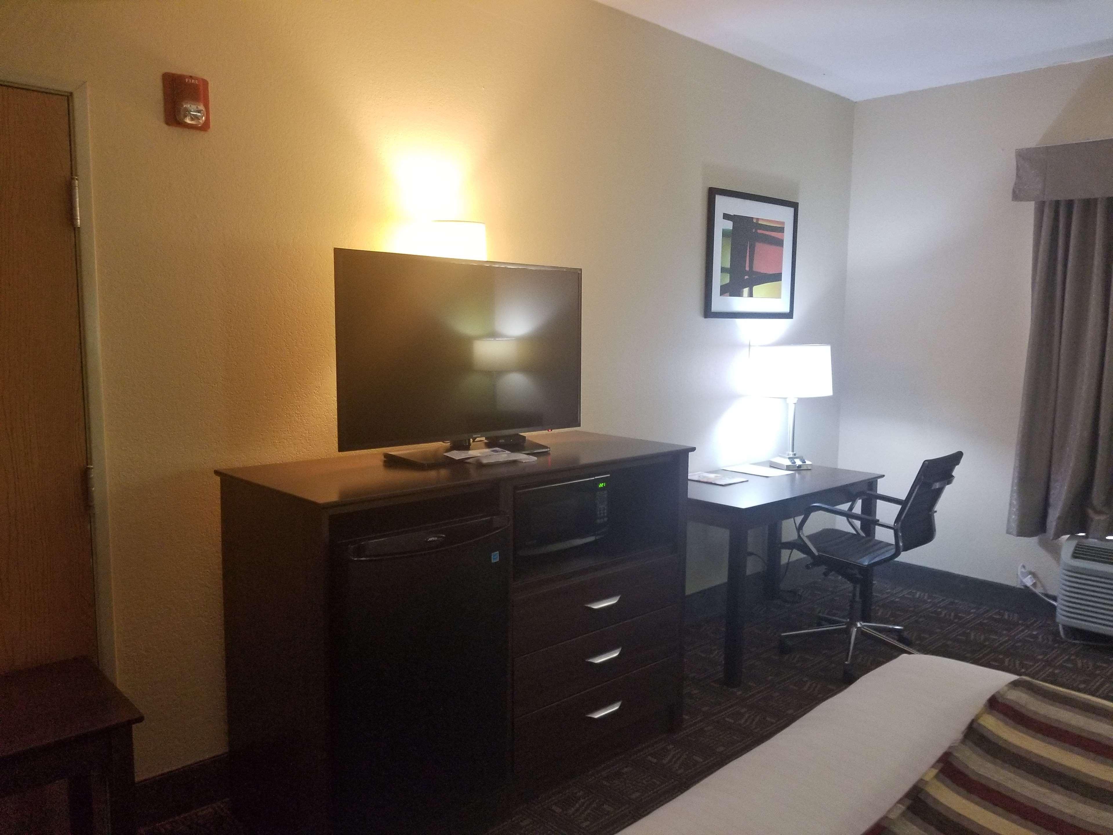Best Western Rayne Inn Zewnętrze zdjęcie