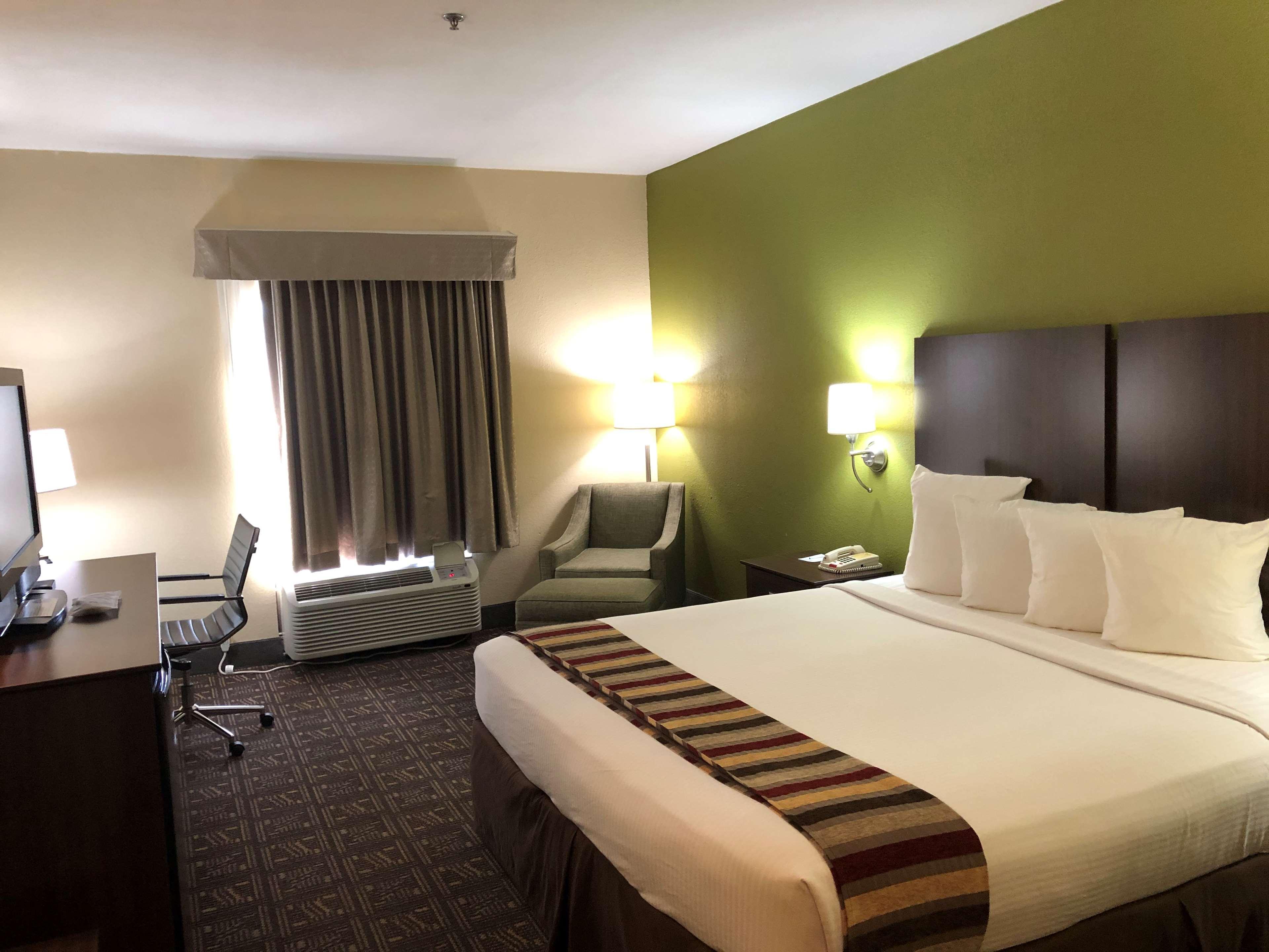 Best Western Rayne Inn Zewnętrze zdjęcie