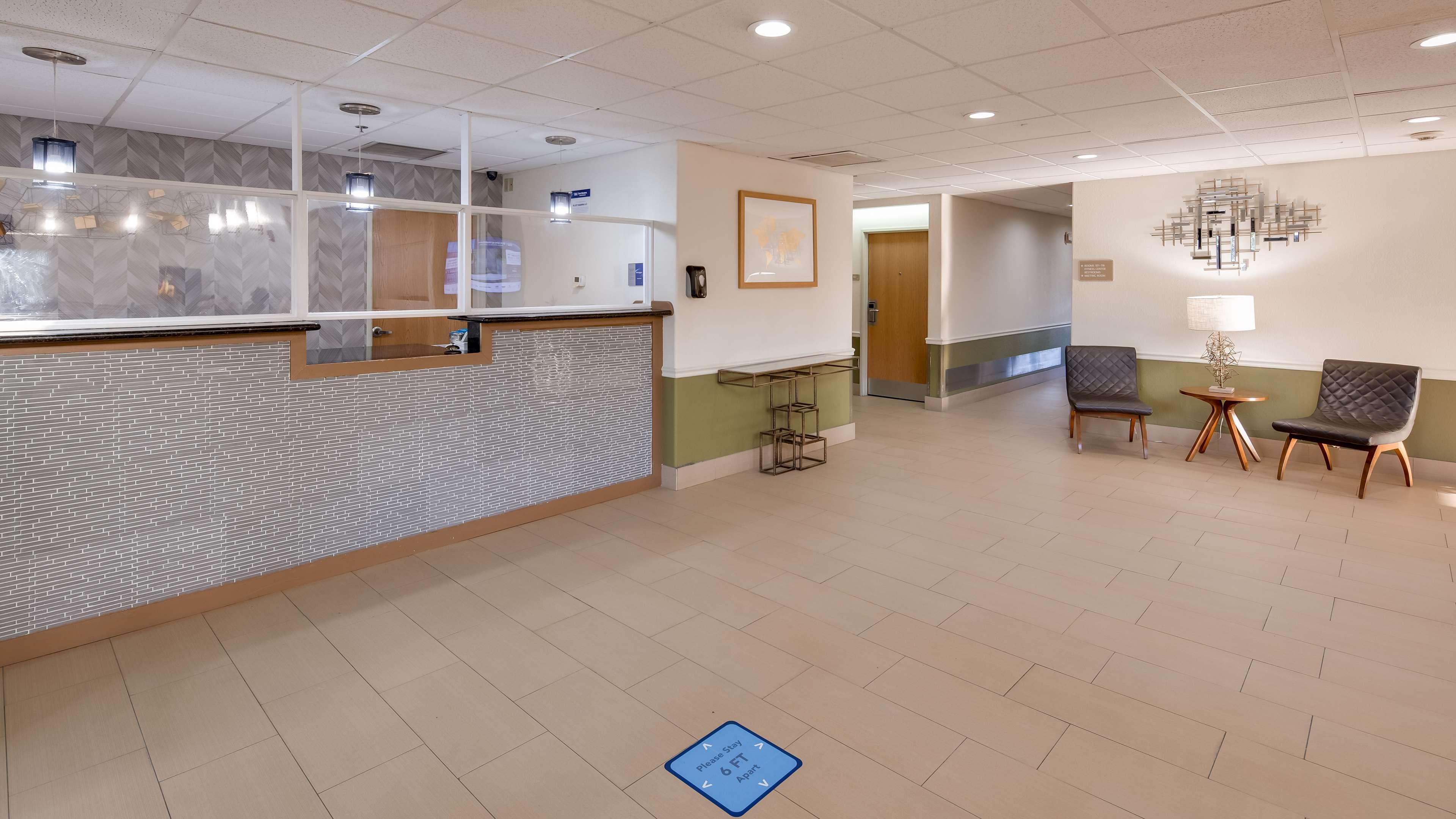 Best Western Rayne Inn Zewnętrze zdjęcie