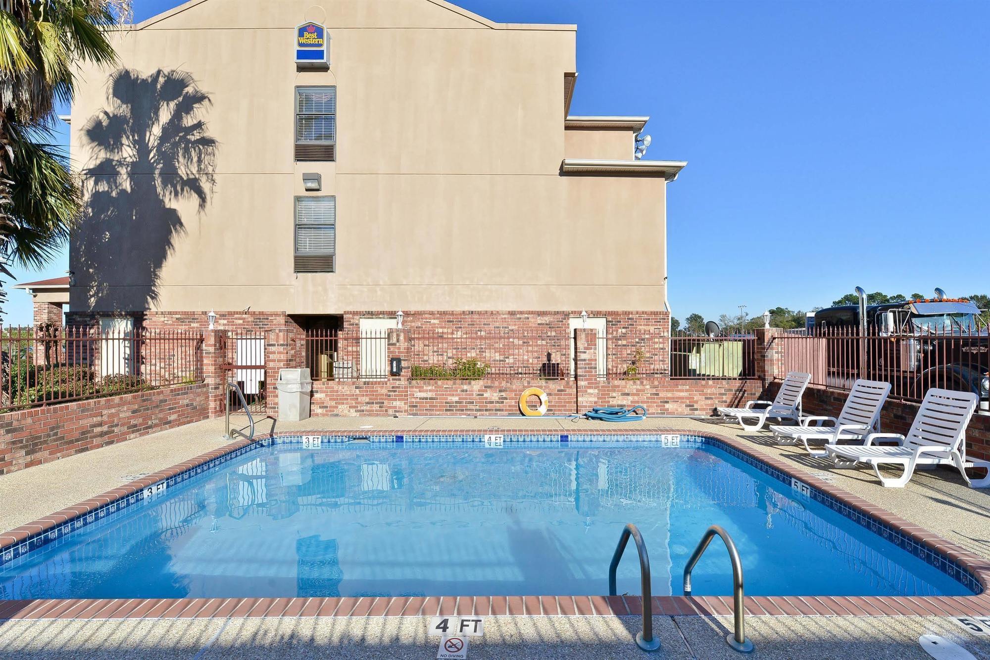 Best Western Rayne Inn Zewnętrze zdjęcie