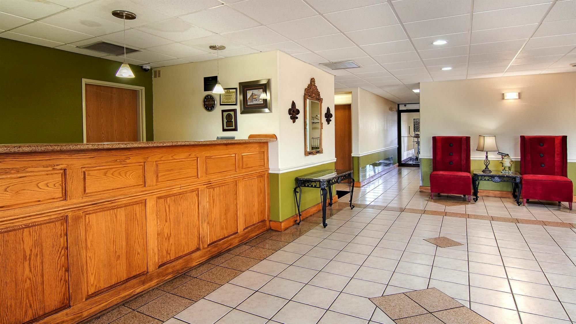 Best Western Rayne Inn Zewnętrze zdjęcie